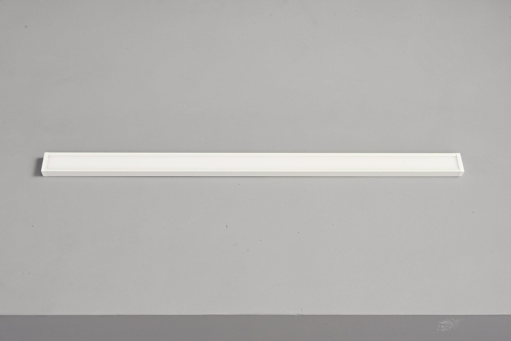 ÍO 12 - IluminaPlusuy