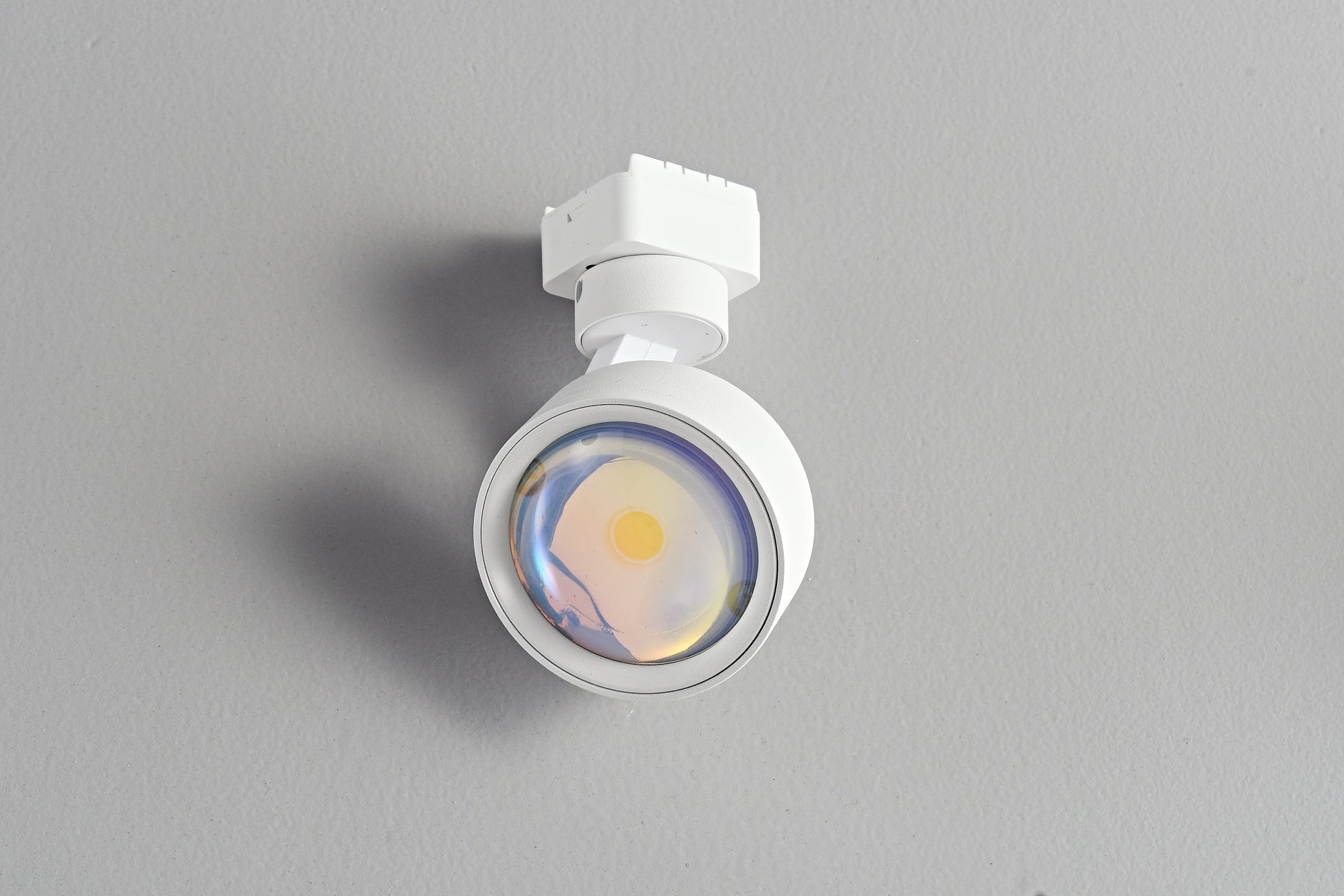 YOCASTA - IluminaPlusuy